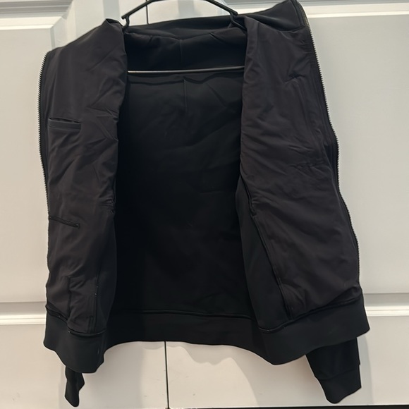 Lululemon Zip up Jacket Size M - Picture 3 of 5